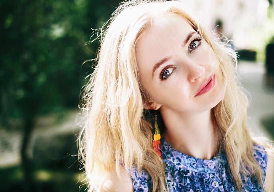 girl-1580892_960_720