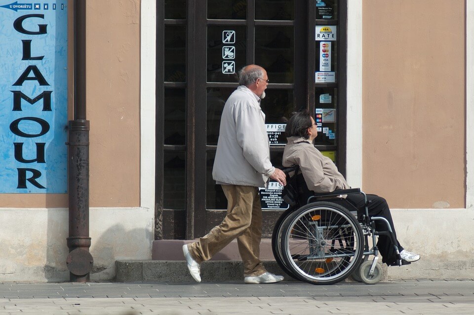 wheelchair-908343_960_720